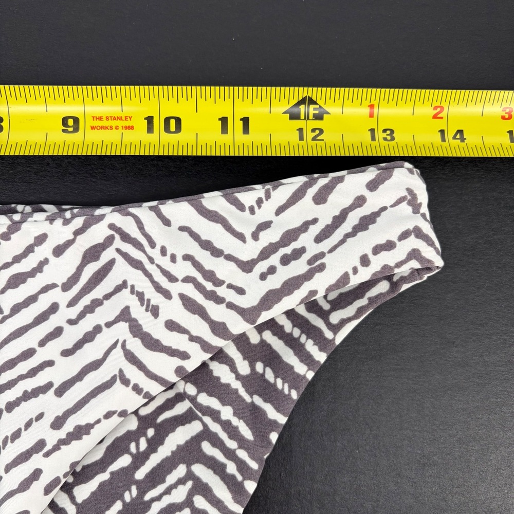 Malibu Dream Girl Bikini Bottom SMALL Grey White Reversible Chevron Abstract - Picture 5 of 6